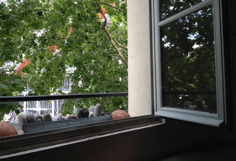 تختخواب و صبحانه Suite Indépendante Studio Top Centre Marais