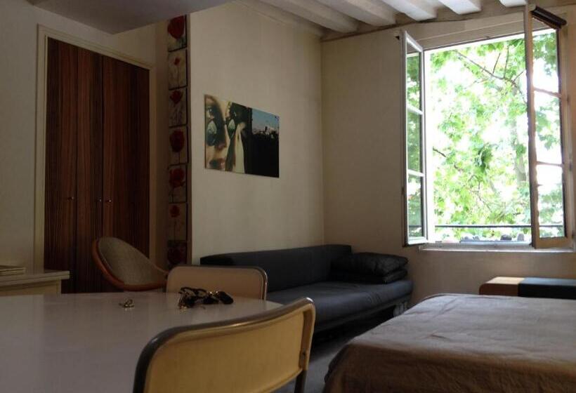 تختخواب و صبحانه Suite Indépendante Studio Top Centre Marais