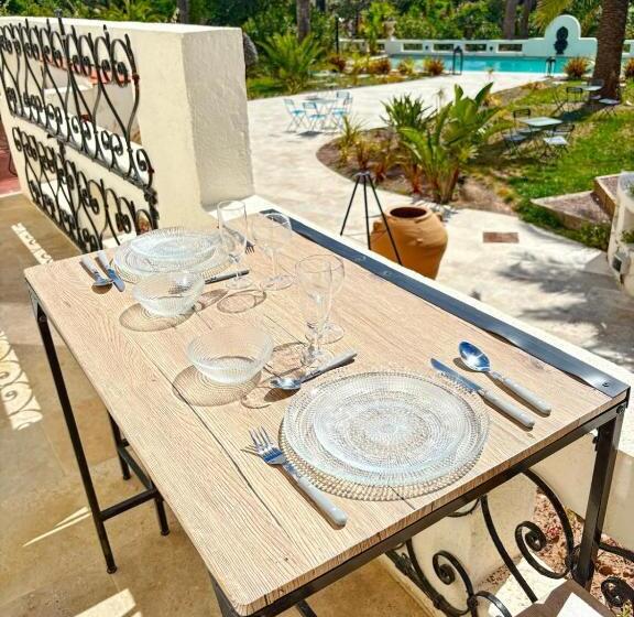 住宿加早餐  Villa Belle Epoque Saint Raphaël