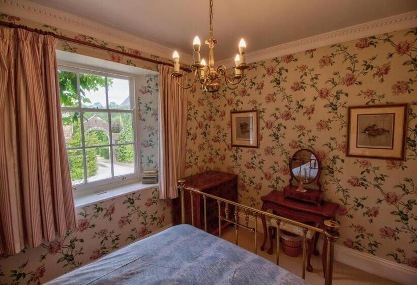 مبيت وإفطار West Compton Manor