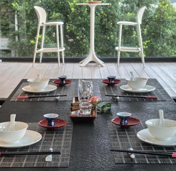 Hotell 画本里民宿