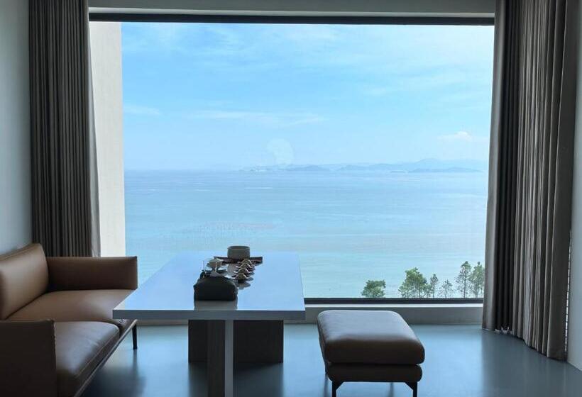 Hotell 画本里民宿