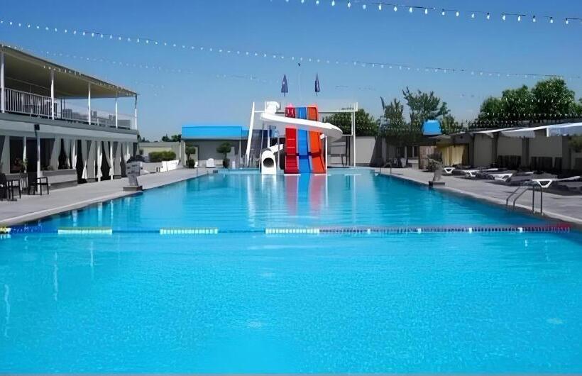 Отель Atlantis Rest Comples