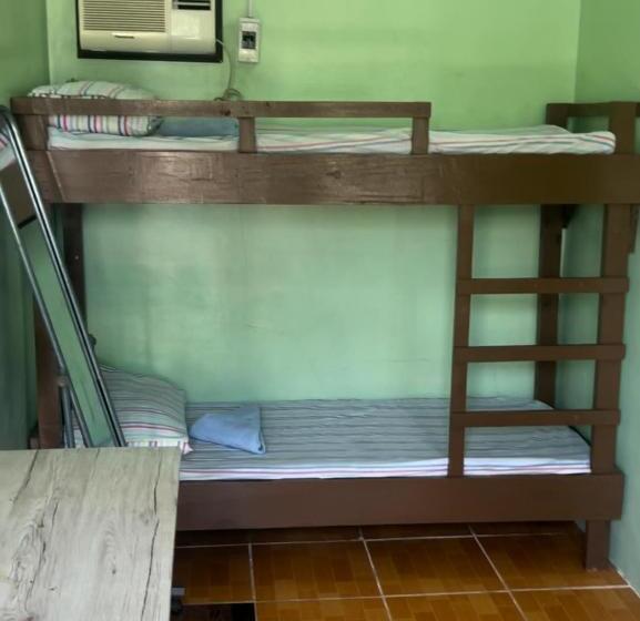 בית מלון כפרי Degars Resort