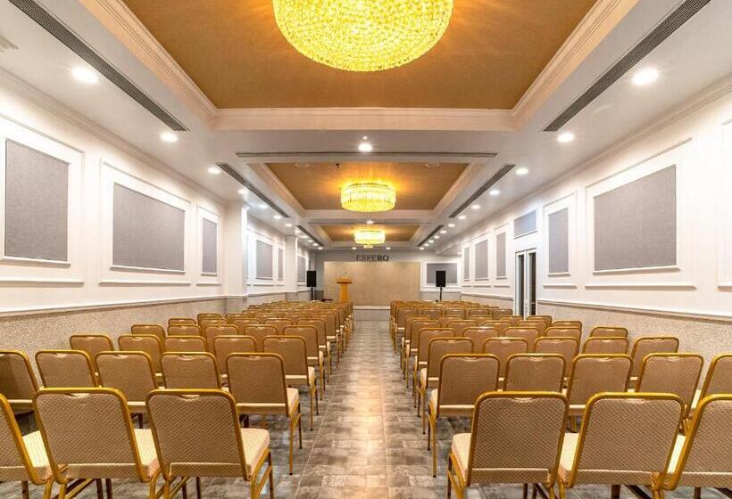 בית מלון כפרי Espero Inn Malappuram