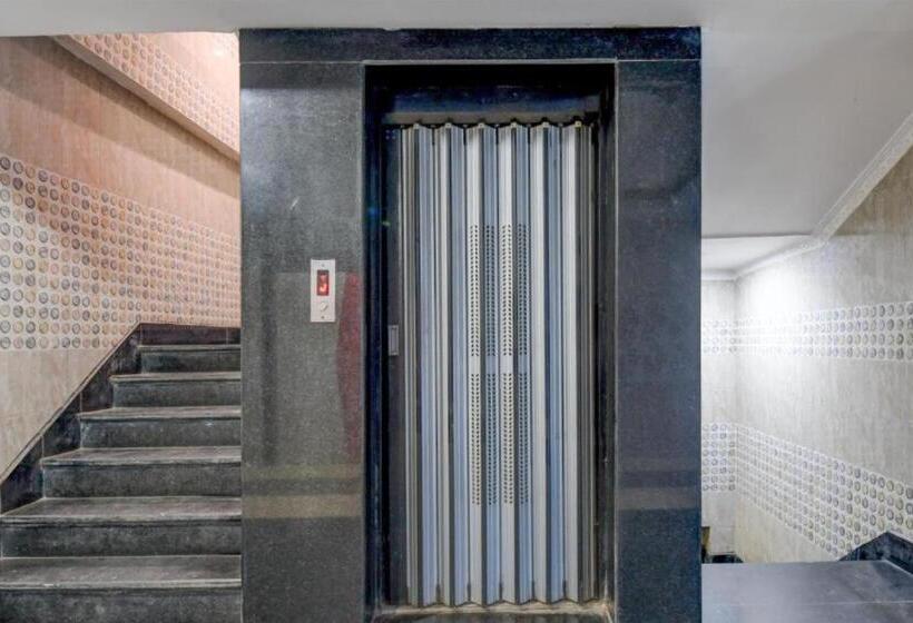 בית מלון כפרי Goroomgo Blue Royal Bhubaneswar