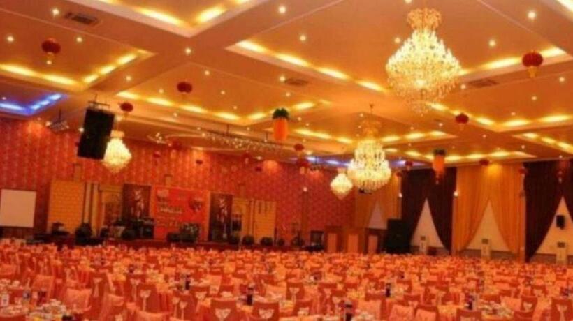 Отель Graha Sriwijaya