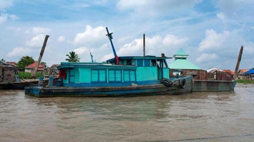 Отель Graha Sriwijaya