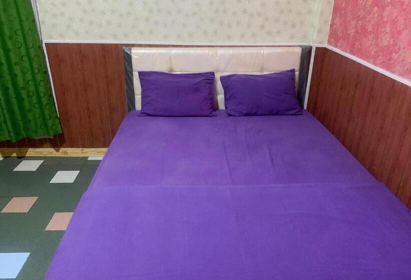 Отель Hana Losmen Redpartner