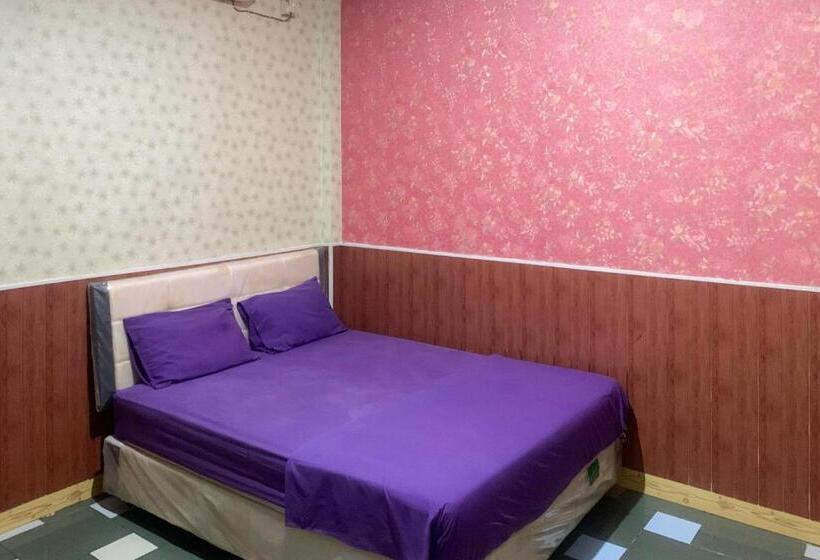 Отель Hana Losmen Redpartner