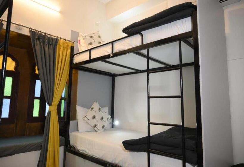 فندق Hostel Vostel