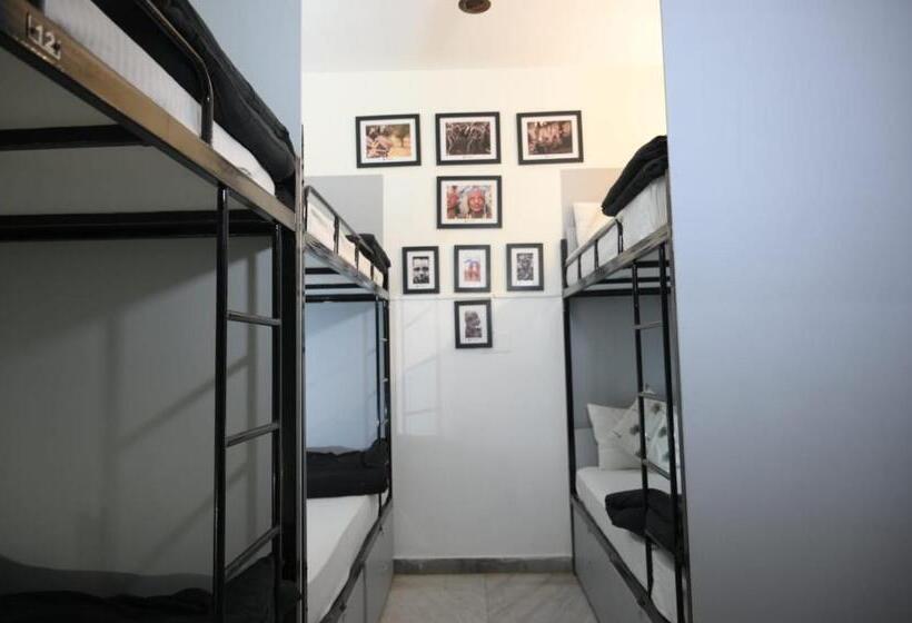 فندق Hostel Vostel