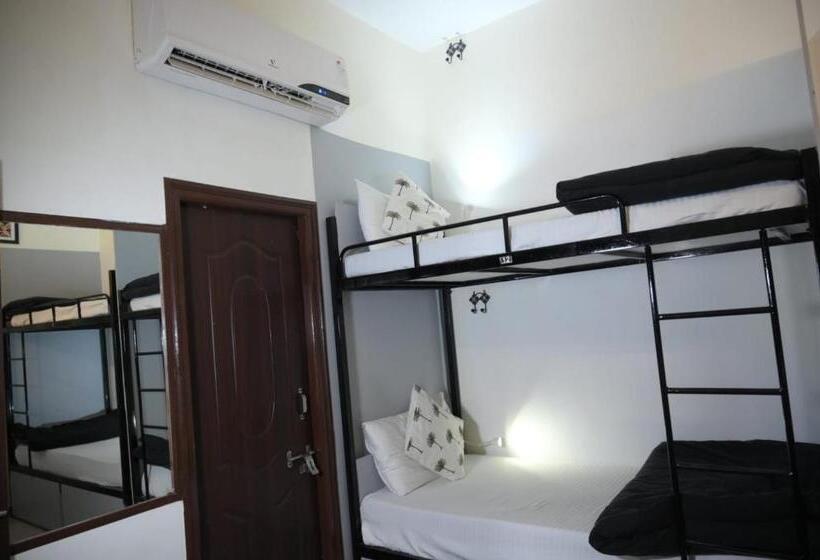 فندق Hostel Vostel