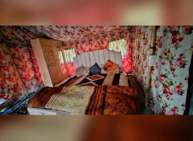 فندق In The Jungle Camps