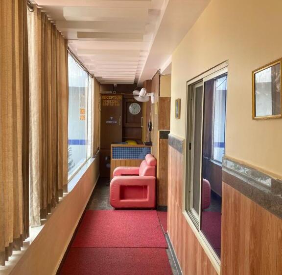 فندق Lee Comfort