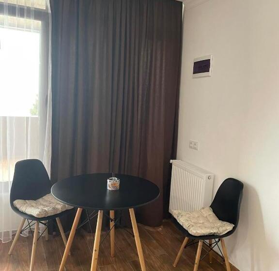 هتل Mzıurı House