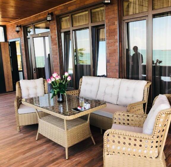 هتل Mzıurı House