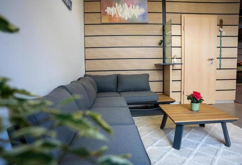 فندق Officepoint   Konferenzraum   Keine übernachtung!