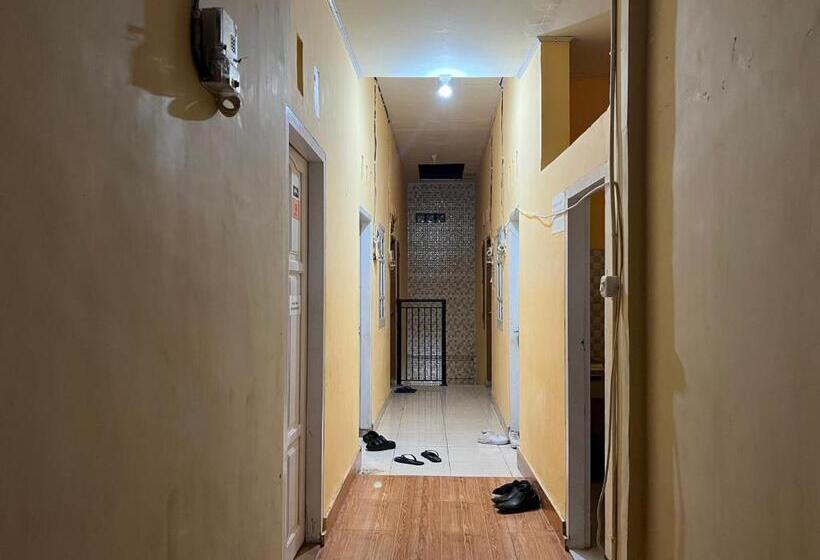 فندق Oyo 94060 Kos Rian