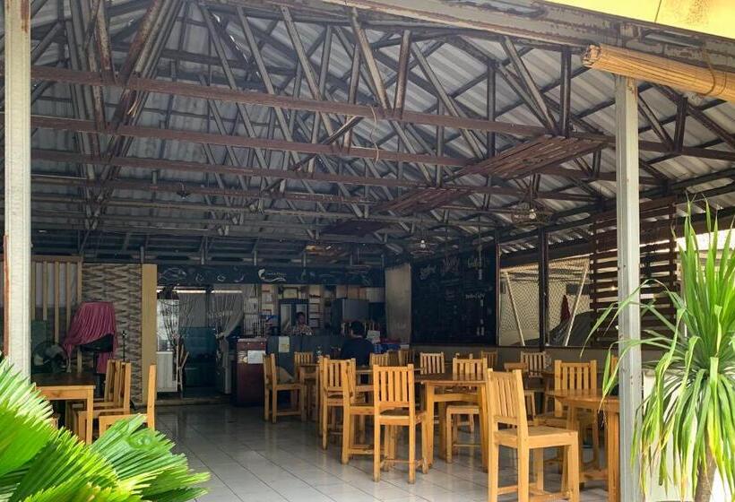 酒店 Pelangi Merak Redpartner