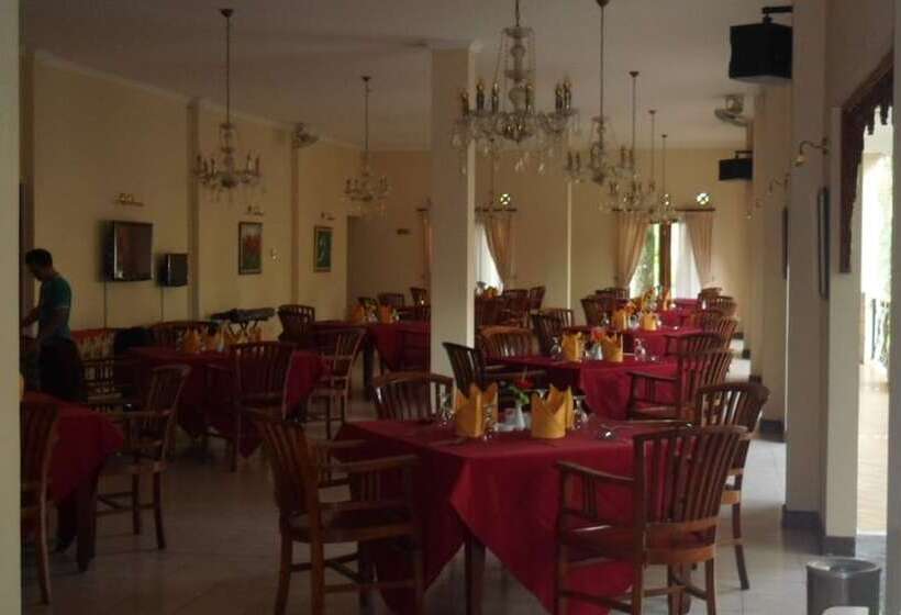 فندق Resort Prima Cipayung