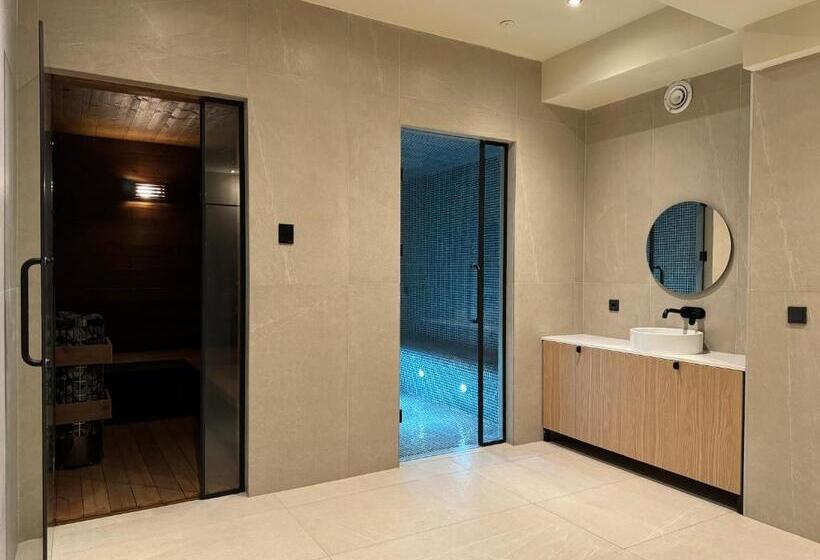 هتل Tbilisi Edition   Design