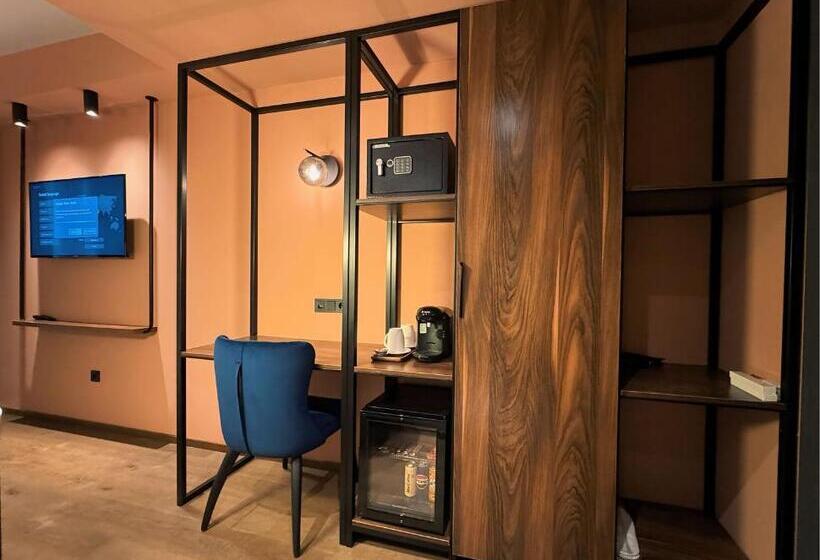 هتل Tbilisi Edition   Design