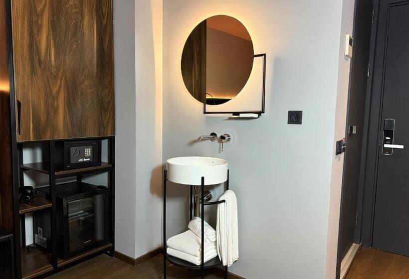 هتل Tbilisi Edition   Design