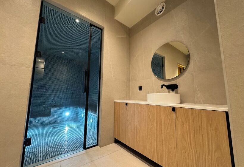 هتل Tbilisi Edition   Design