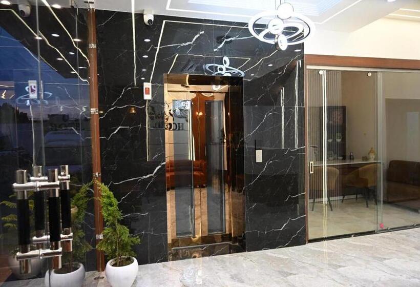 ホテル The Posh By Delight Stay