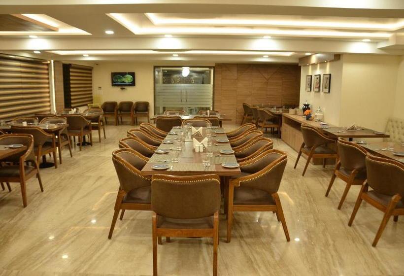 בית מלון כפרי The Ved Mantra