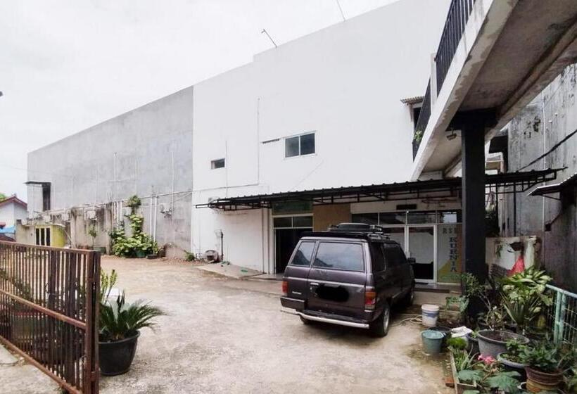 فندق Turuo Homestay Pringsewu Syariah Mitra Reddoorz