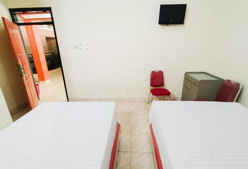 فندق Turuo Homestay Pringsewu Syariah Mitra Reddoorz