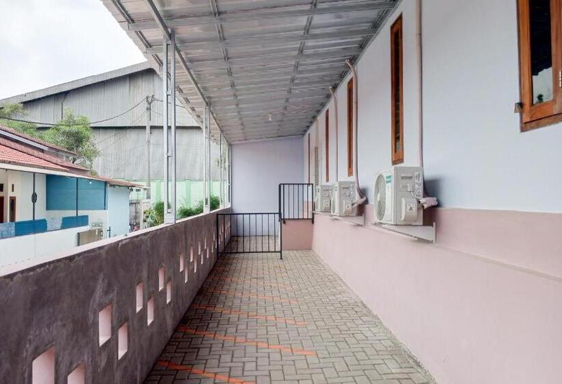 ホテル Wisma Radya Syariah Redpartner