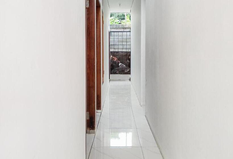 ホテル Wisma Radya Syariah Redpartner