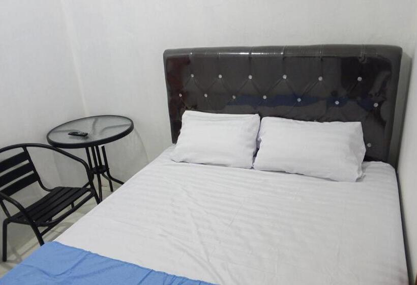 호텔 Wisma Radya Syariah Redpartner