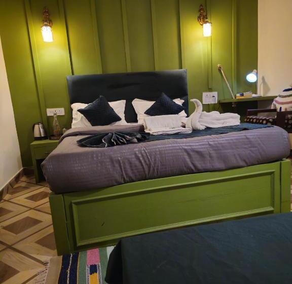 בית מלון כפרי Work Party Go