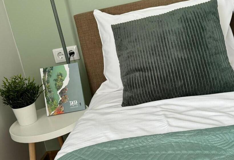 Kastélykert Vendégház Tata