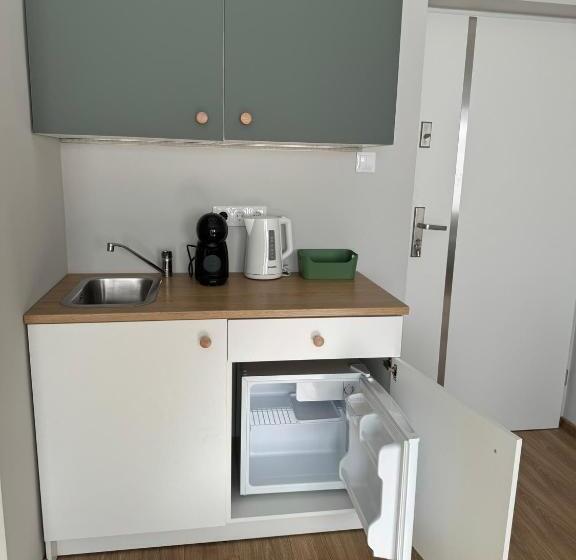 Kastélykert Vendégház Tata