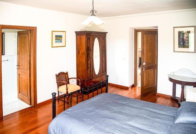 La Mela Rosa Bed & Breakfast