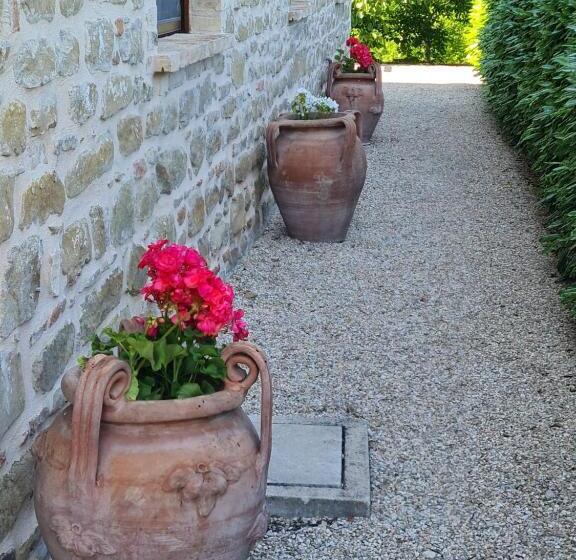 La Mela Rosa Bed & Breakfast