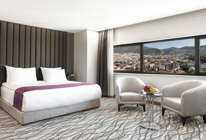 Lilium Hotel & Suites