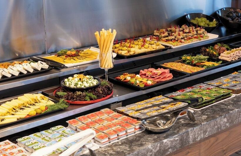 Lilium Hotel & Suites