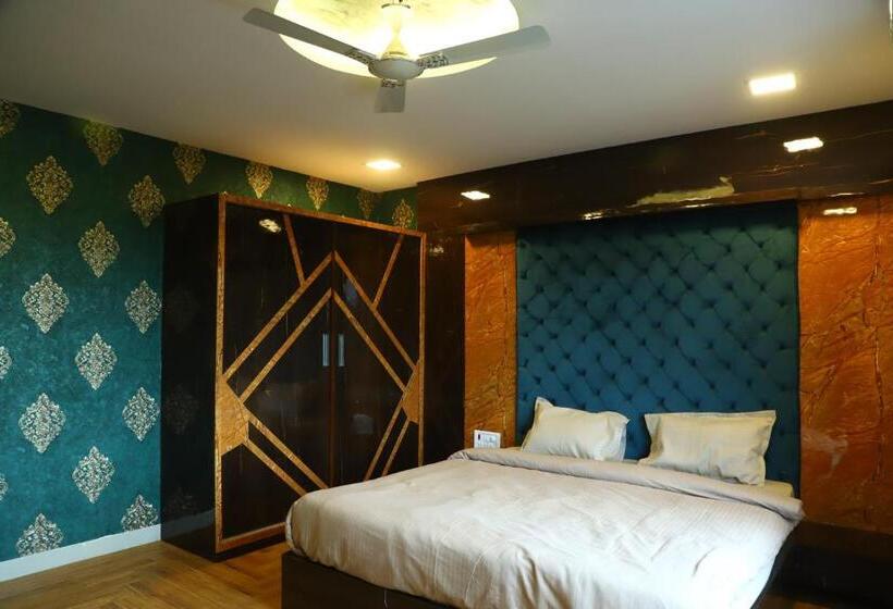 Mani Hotel And Restaurant