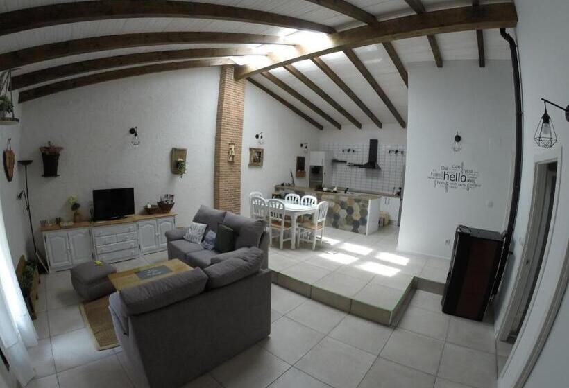 بنسيون Casa Huidobro Valle