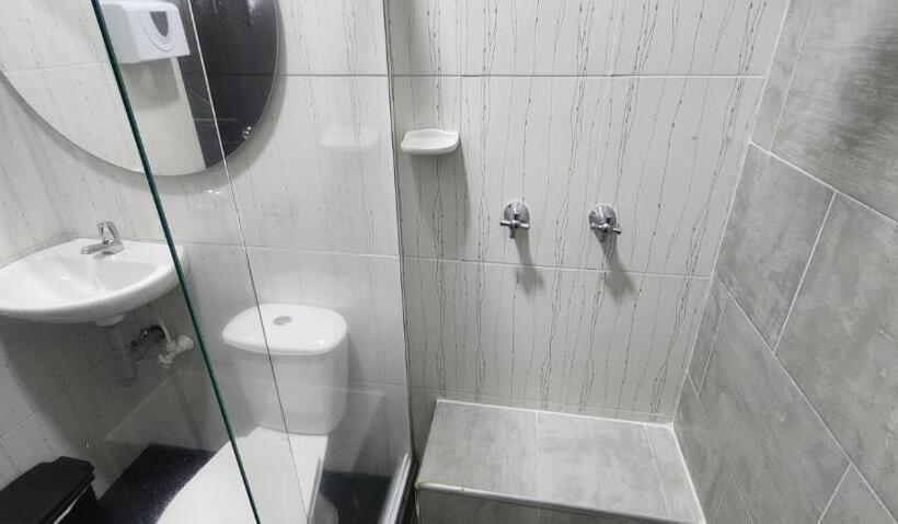 פנסיון Casa Lupe Hostal