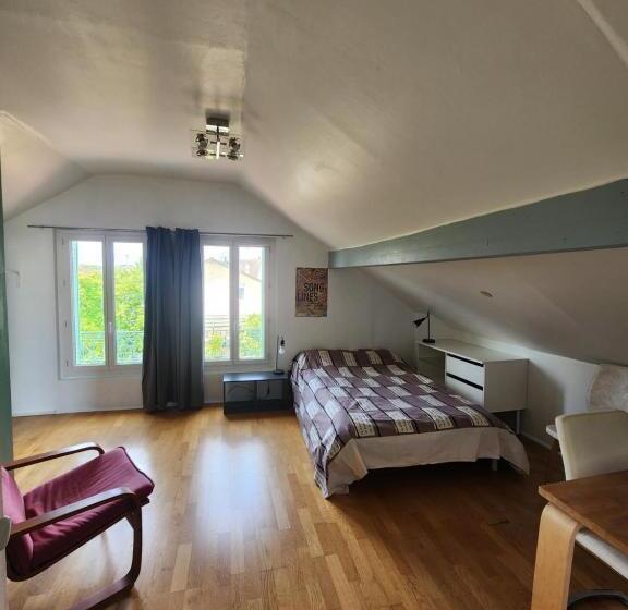 Пансион Chambres D Hôtes A Thiais