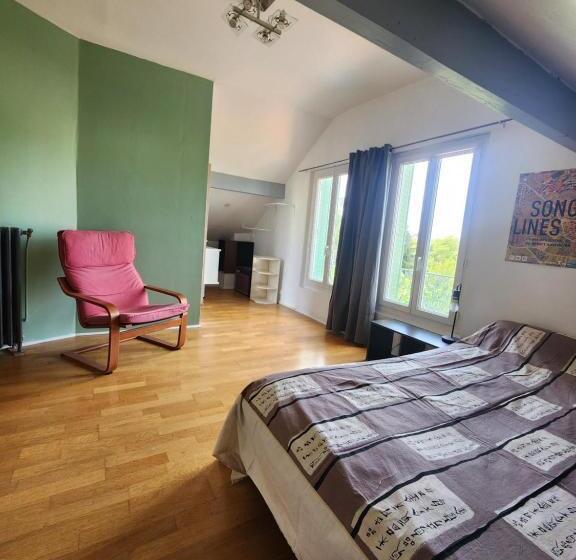 Пансион Chambres D Hôtes A Thiais