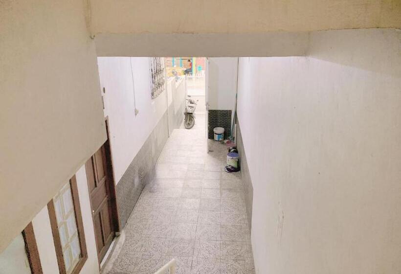 بنسيون Guest House Natasya Priok By Nusalink