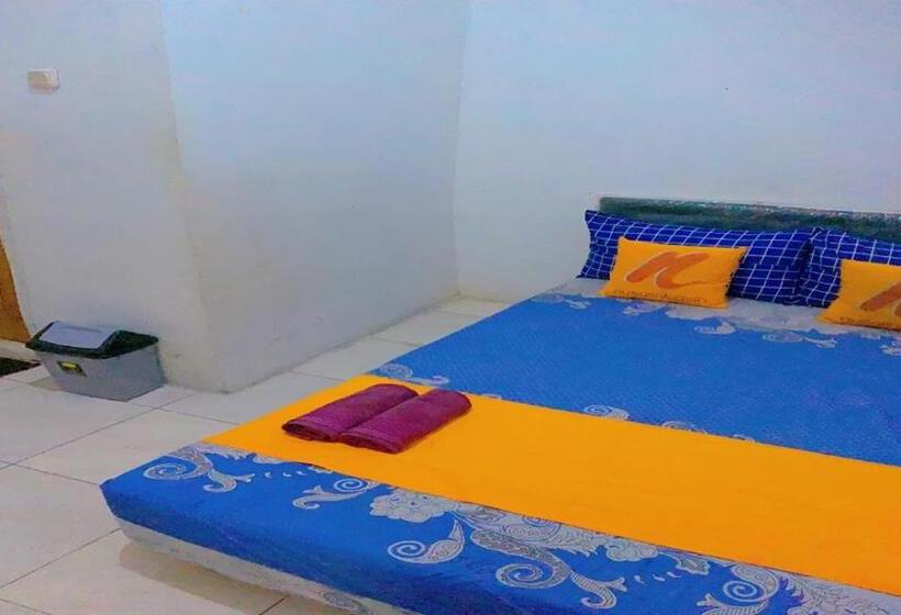 بنسيون Guest House Natasya Priok By Nusalink